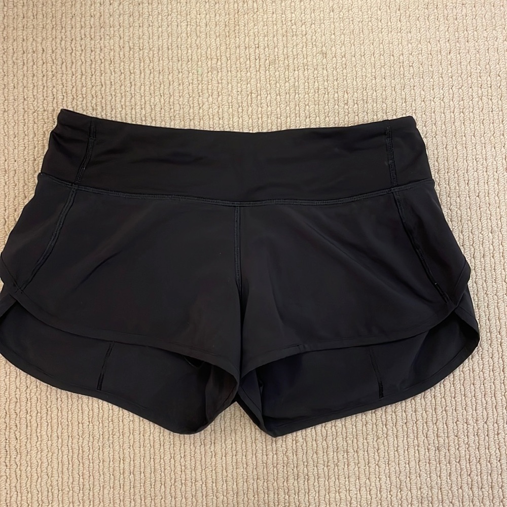 Lululemon black shorts